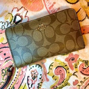 Coach wristlet